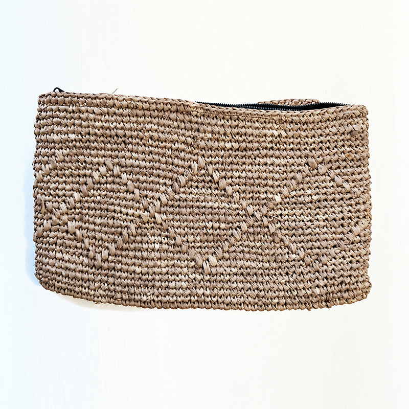 Pochette en raphia naturelle